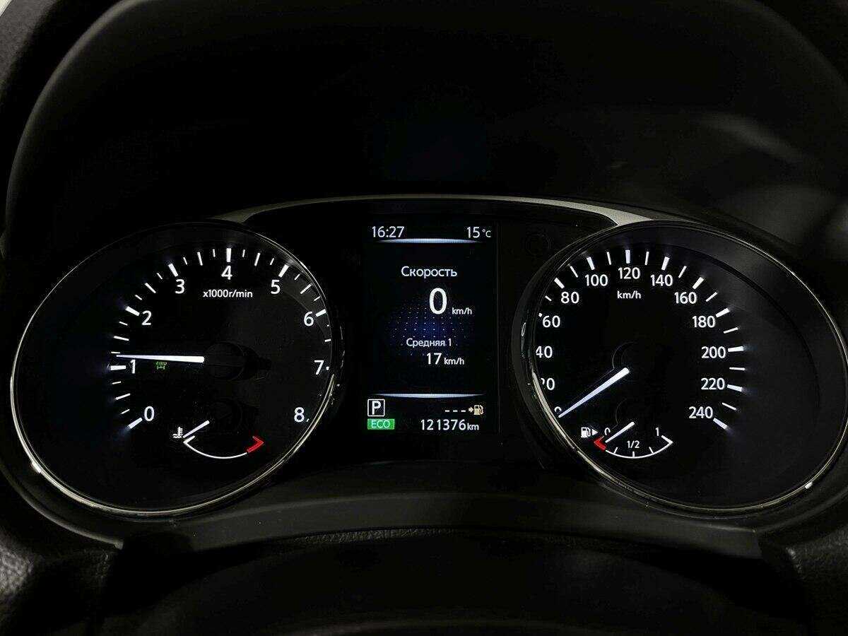 Б/У Ниссан Икс-Трейл 2015 года. Фото: #8