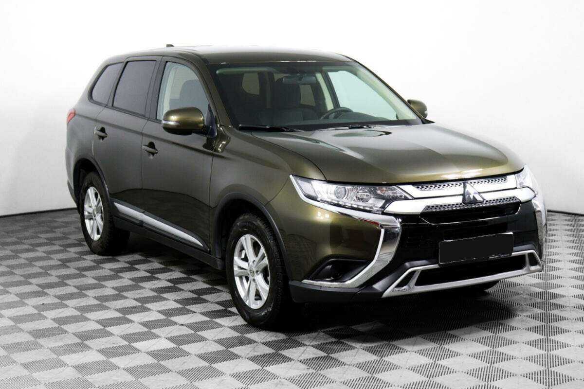 Mitsubishi Outlander 2020 года с пробегом. Фото: #2