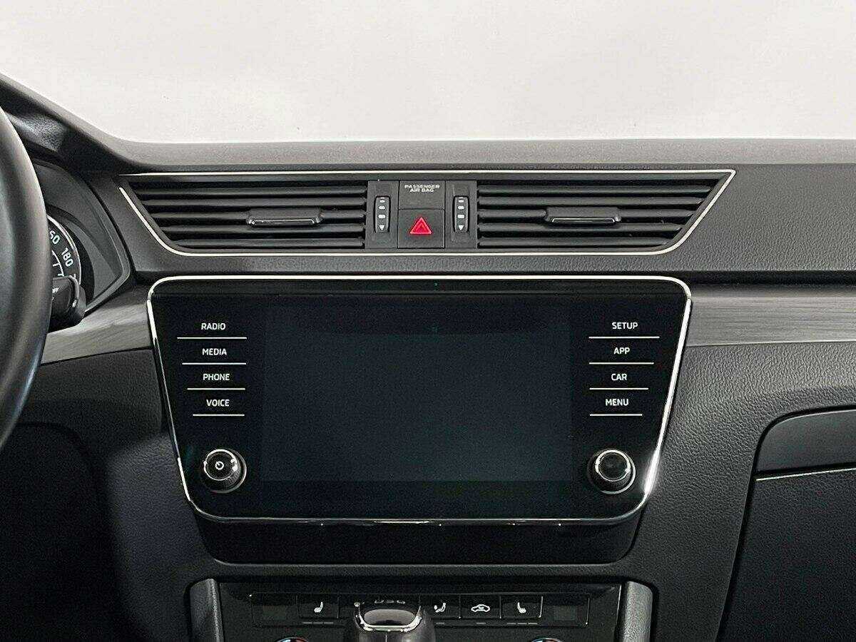 Б/У Шкода Суперб 2017 года. Фото: #10