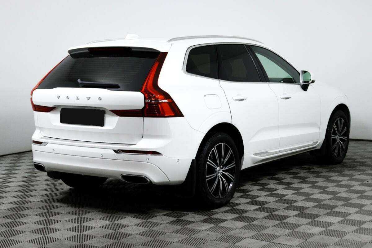 Volvo XC60 2018 года с пробегом. Фото: #4