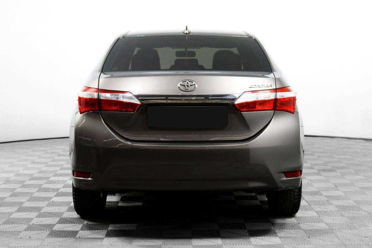 Б/У Тойота Королла 2017 года. Фото: #5