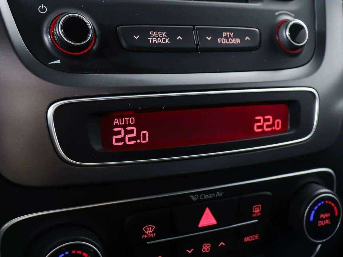 Б/У Киа Соренто 2016 года. Фото: #16