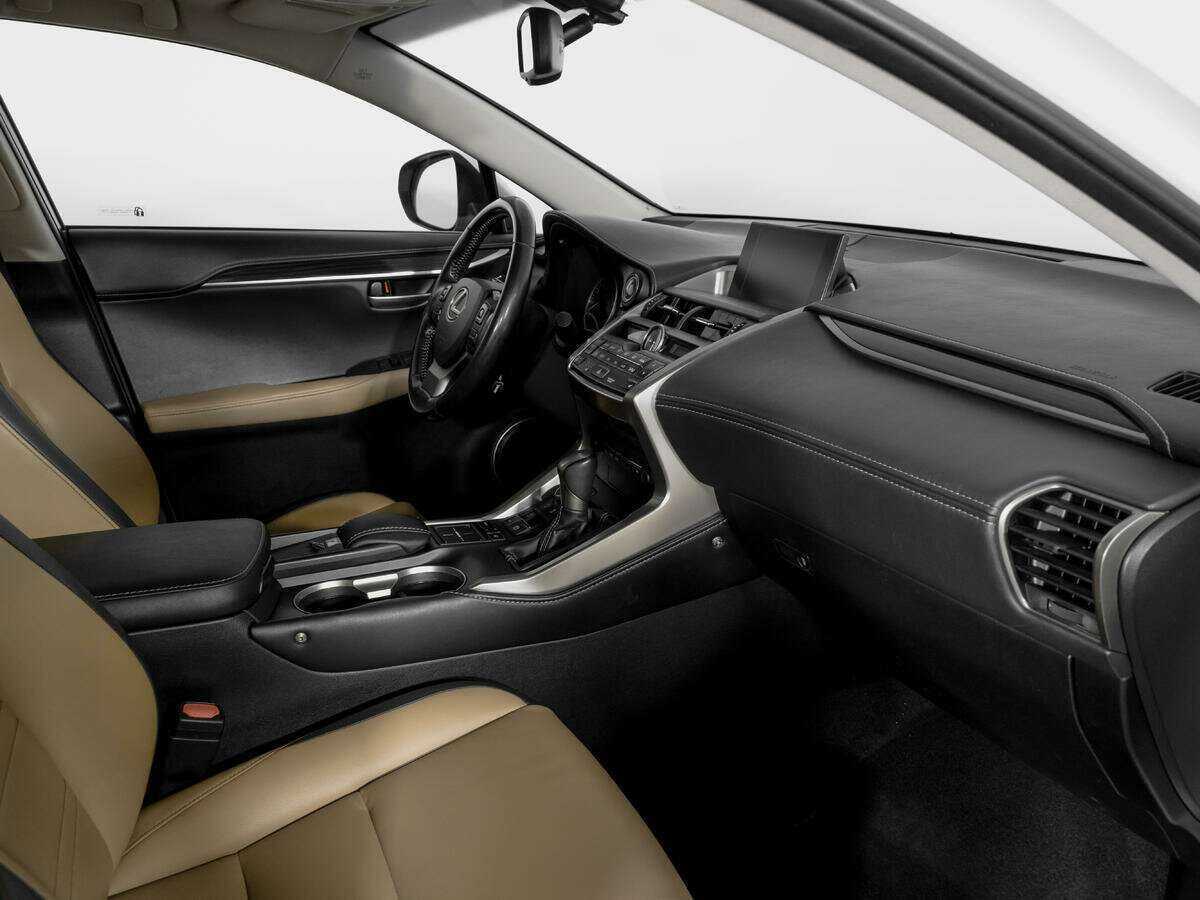 Lexus NX 2015 года с пробегом. Фото: #8