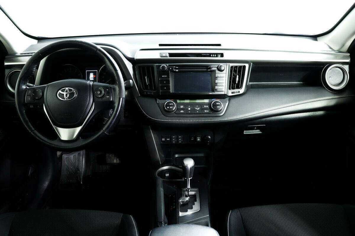 Б/У Тойота Рав4 2016 года. Фото: #10