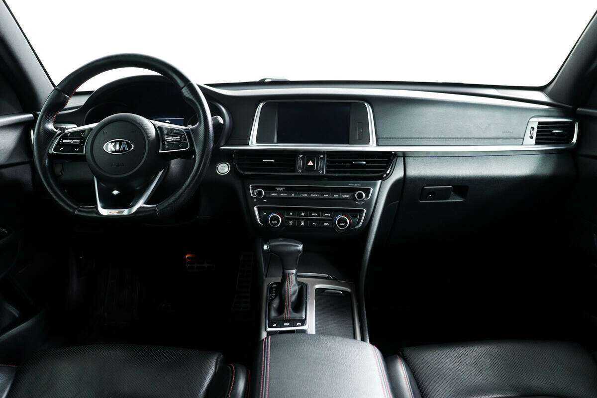 Б/У Киа Оптима 2018 года. Фото: #10