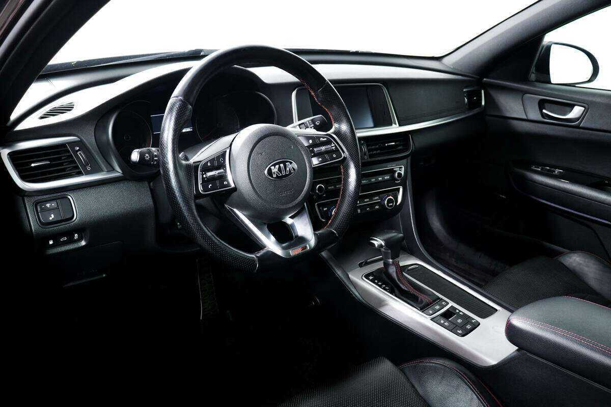 Б/У Киа Оптима 2018 года. Фото: #12