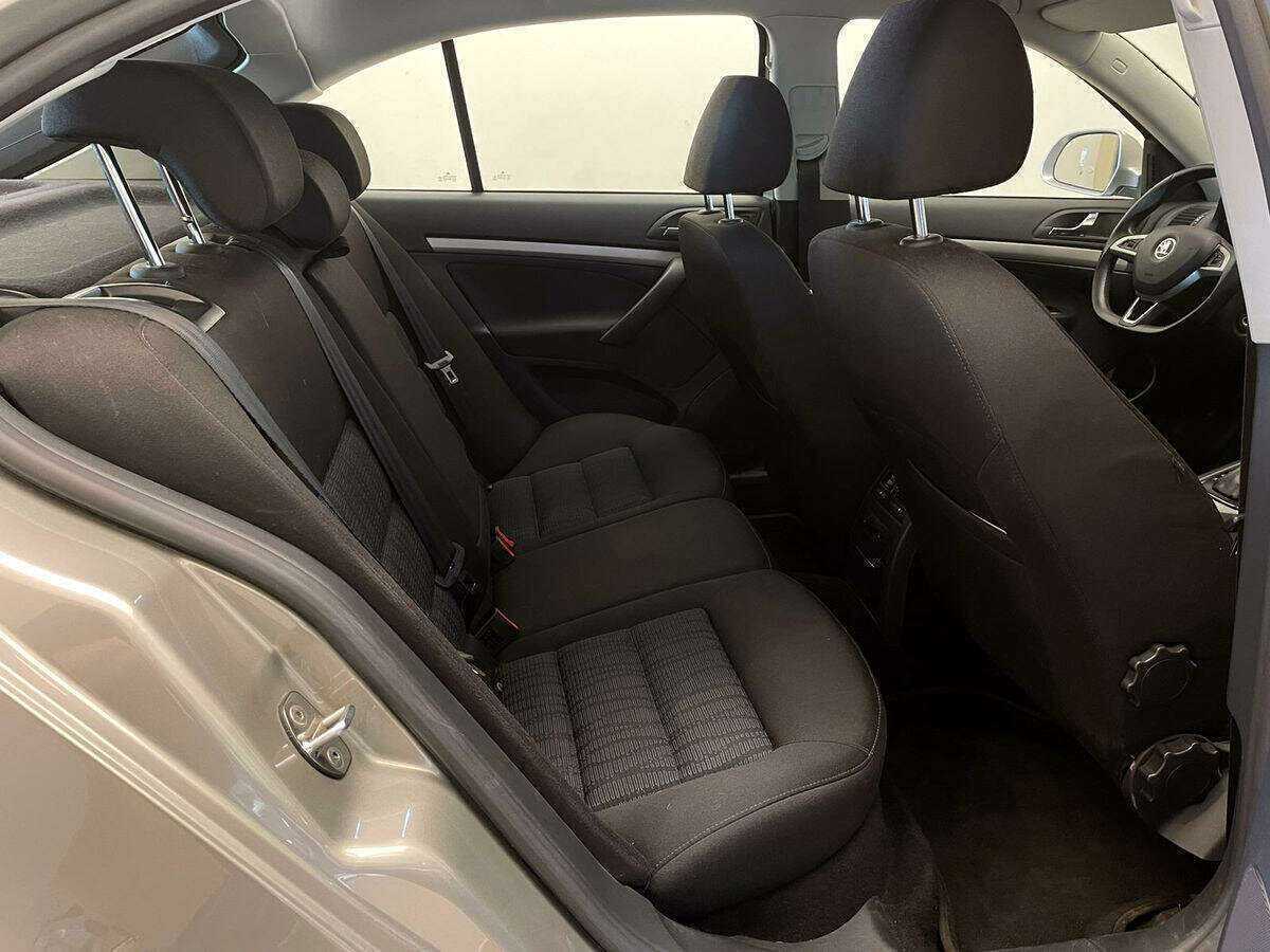 Skoda Octavia 2012 года с пробегом. Фото: #6