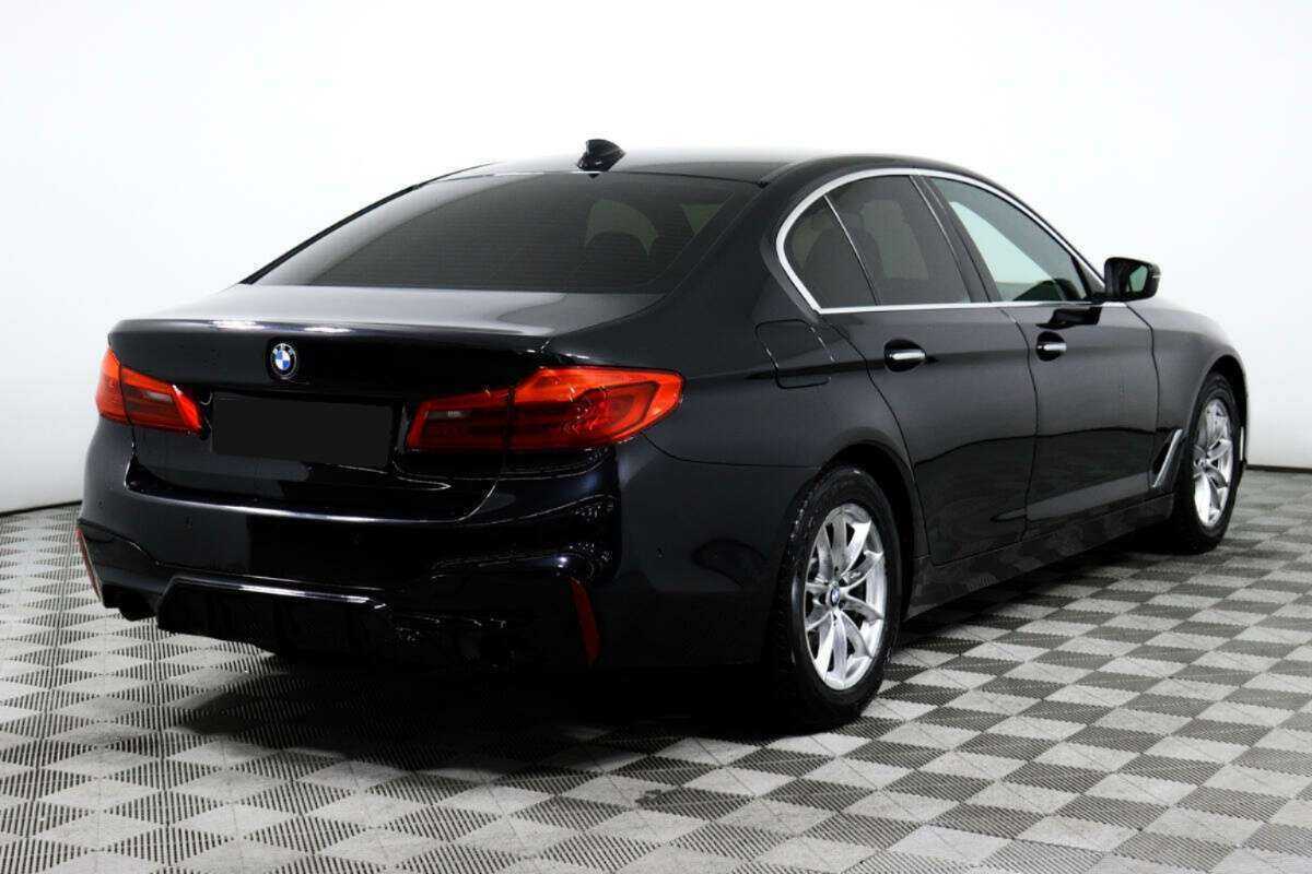 BMW 5 серии 2017 года с пробегом. Фото: #4