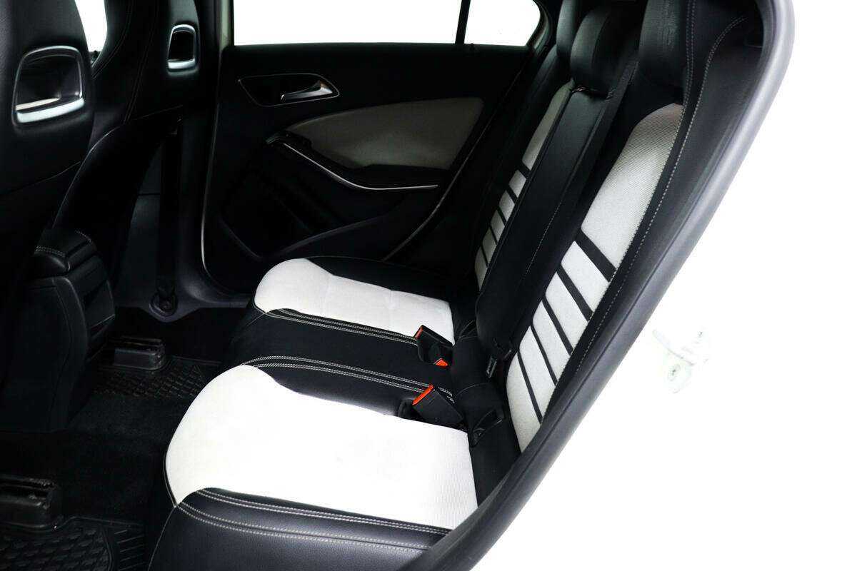 Mercedes-Benz A-Класс 2013 года с пробегом. Фото: #11