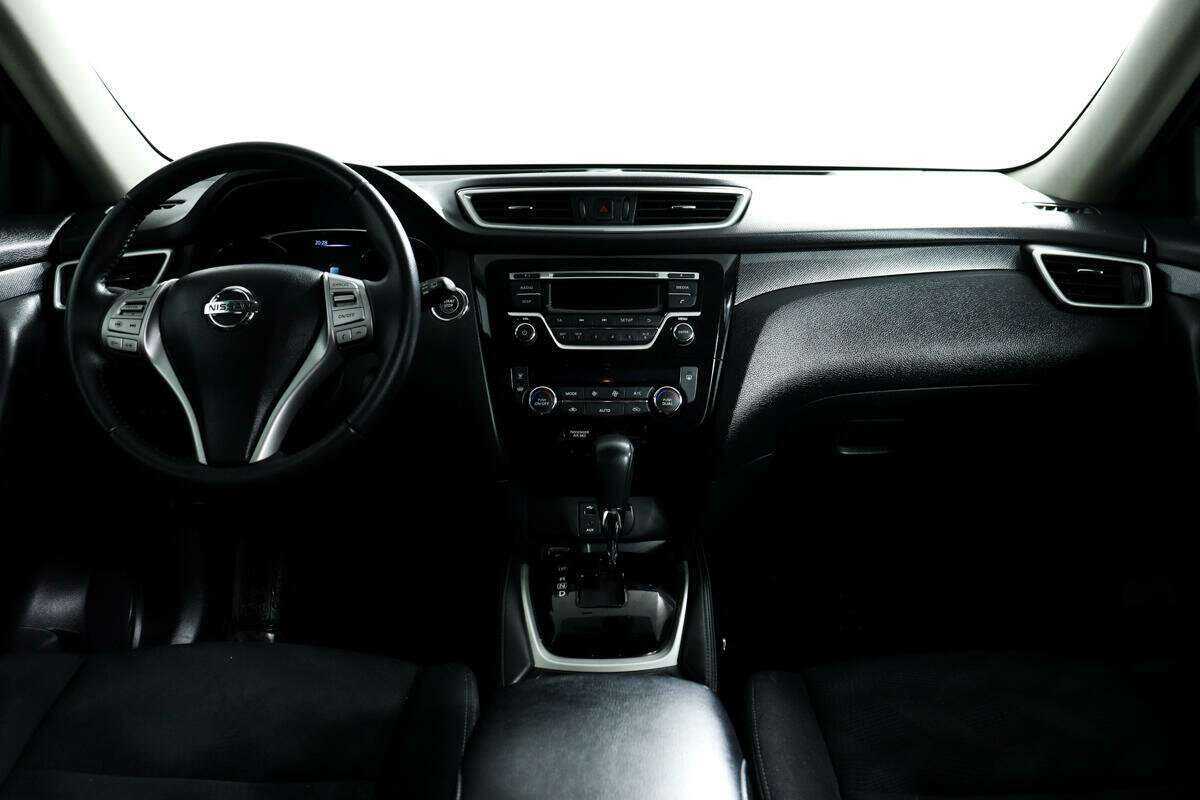 Б/У Ниссан Икс-Трейл 2015 года. Фото: #10