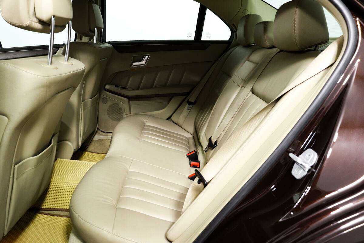 Mercedes-Benz E-Класс 2012 года с пробегом. Фото: #11