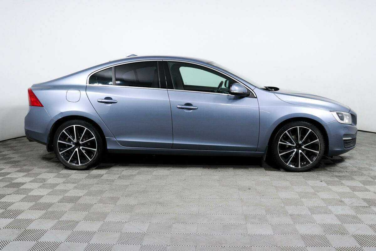 Volvo S60 2017 года с пробегом. Фото: #3