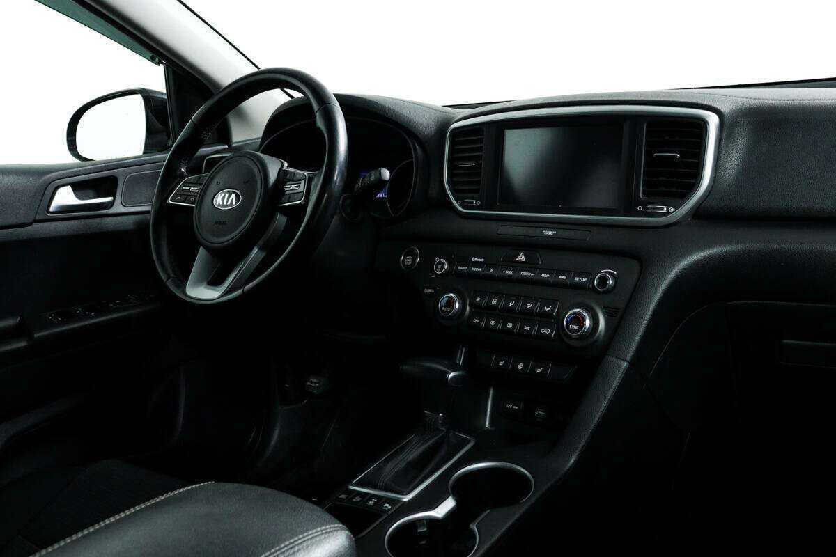 Б/У Киа Спортейдж 2020 года. Фото: #8