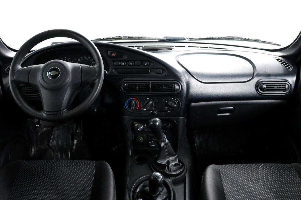 Б/У Шевроле Нива 2014 года. Фото: #10