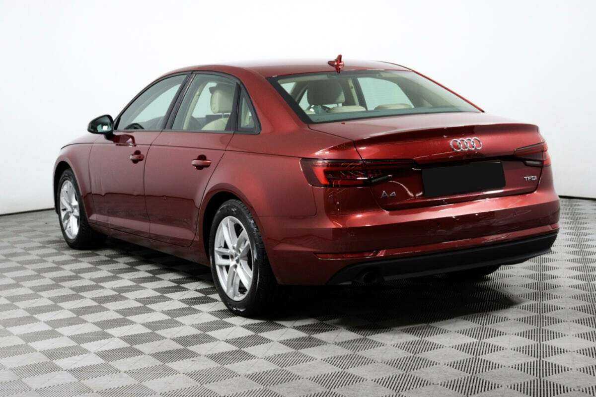 Audi A4 2018 года с пробегом. Фото: #6