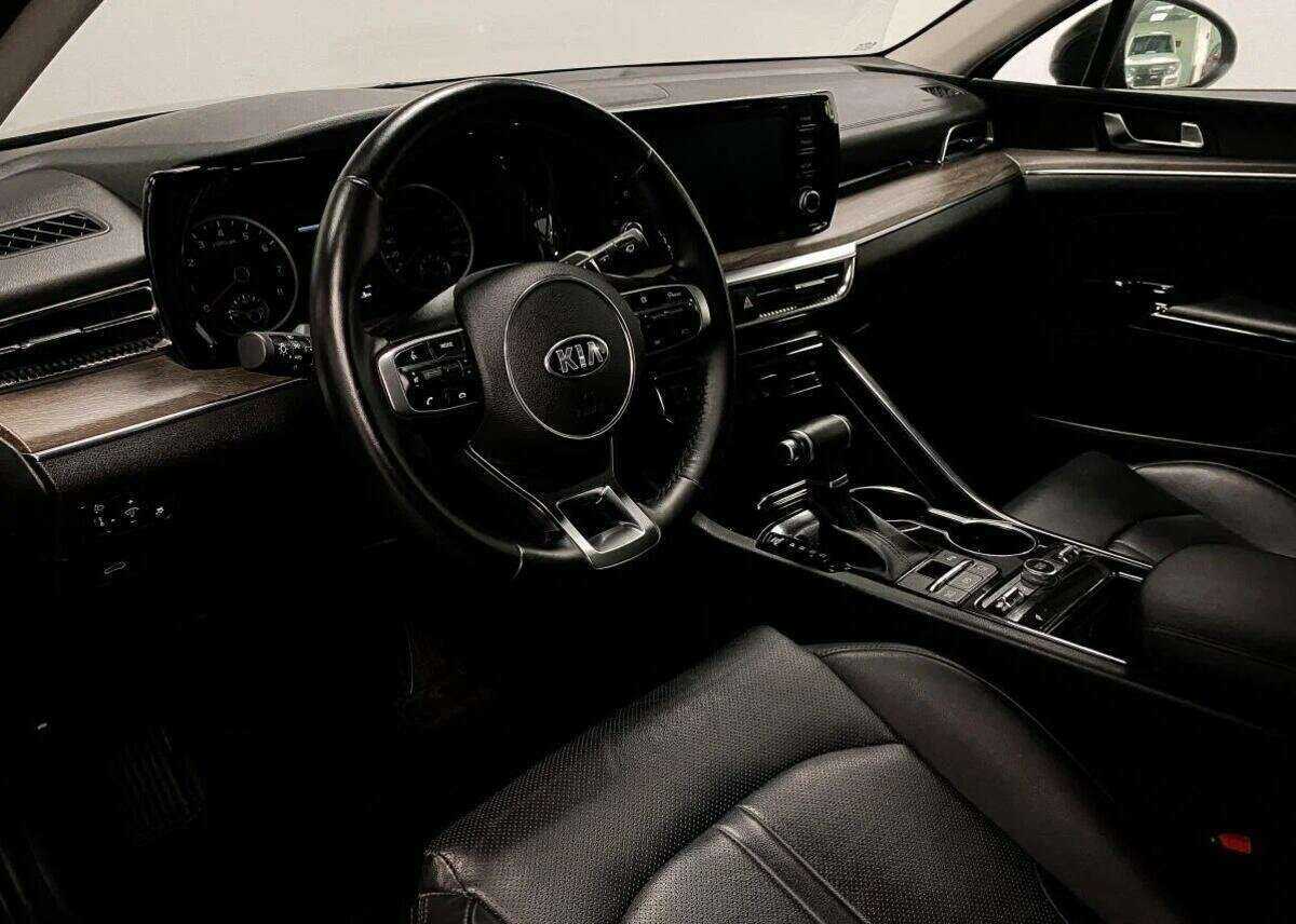Б/У Киа К5 2021 года. Фото: #5