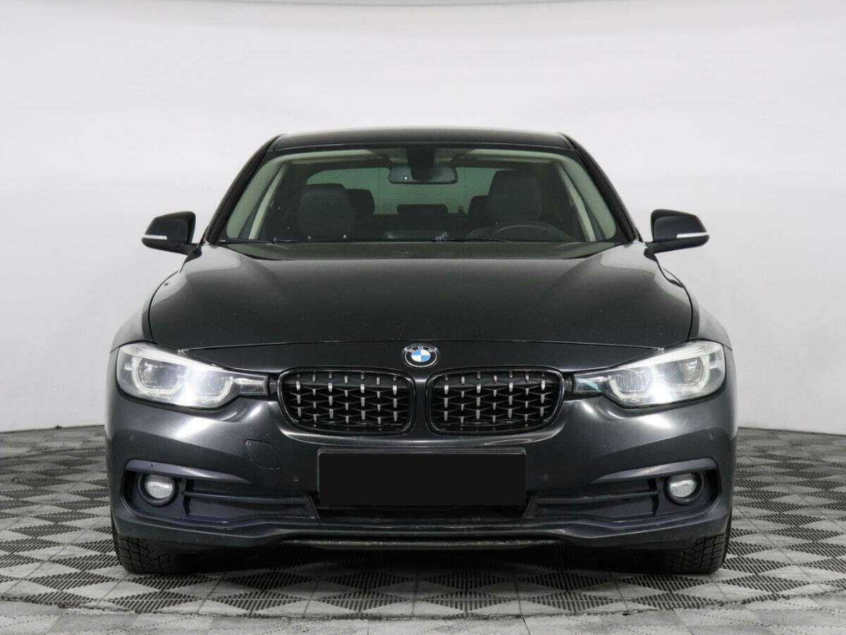 BMW 3 серии 2017 года с пробегом. Фото: #2