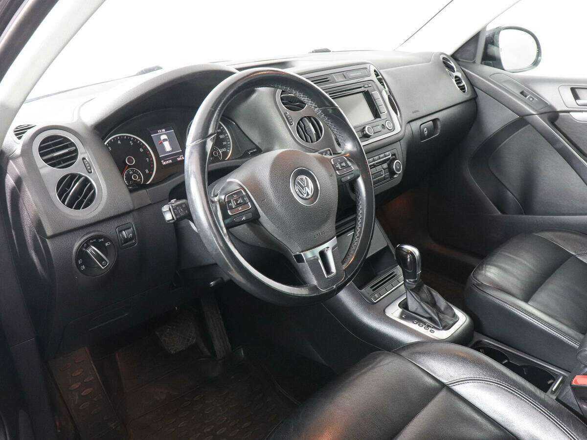 Volkswagen Tiguan 2012 года с пробегом. Фото: #4