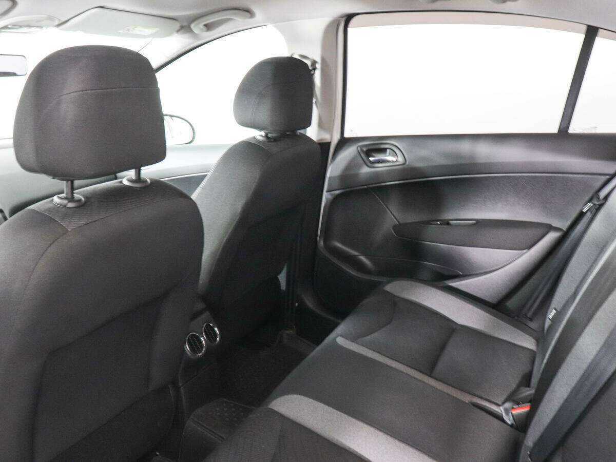 Peugeot 408 2014 года с пробегом. Фото: #11