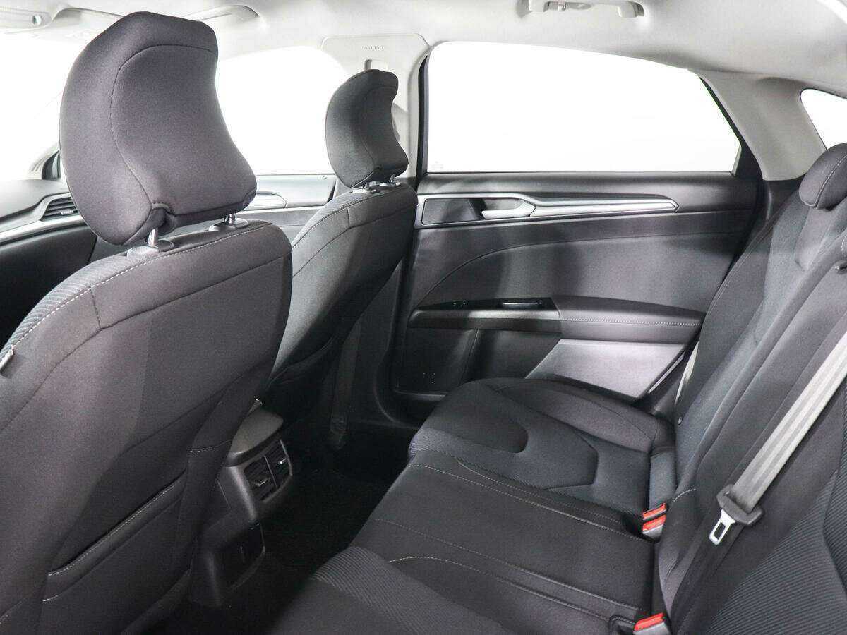 Ford Mondeo 2016 года с пробегом. Фото: #10