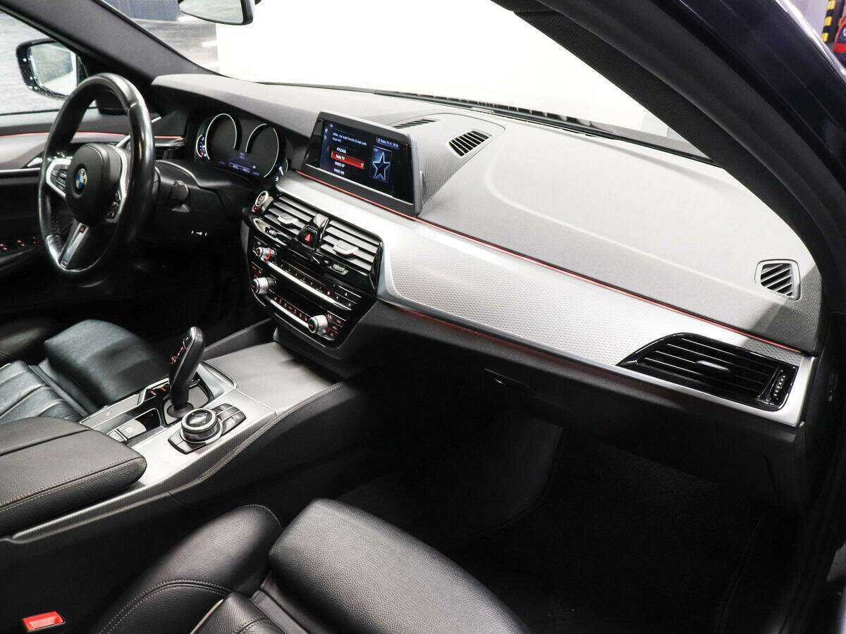 BMW 5 серии 2017 года с пробегом. Фото: #8