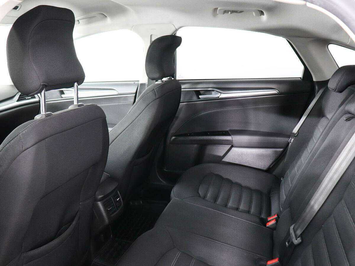 Ford Mondeo 2017 года с пробегом. Фото: #8