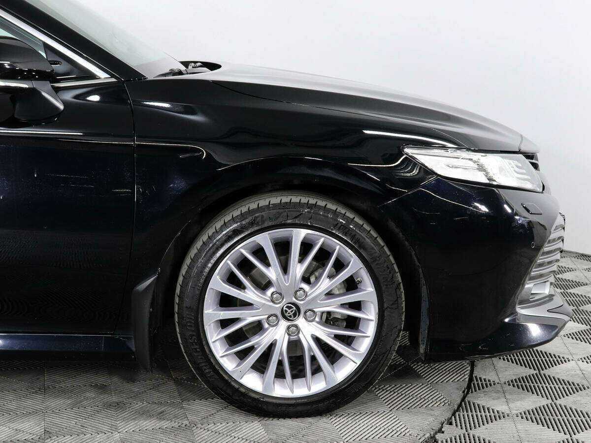 Toyota Camry 2018 года с пробегом. Фото: #12