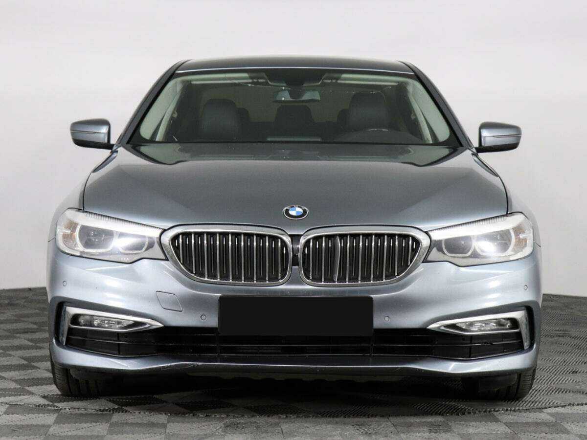 BMW 5 серии 2018 года с пробегом. Фото: #2