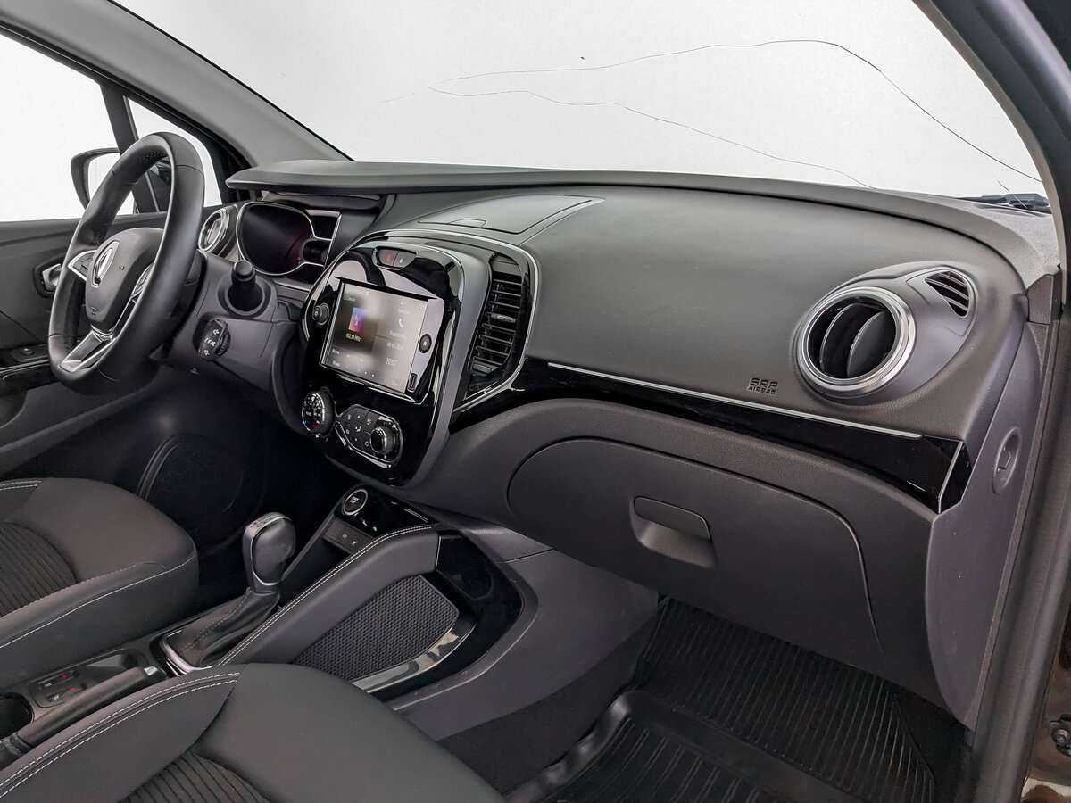 Б/У Рено Каптюр 2020 года. Фото: #7