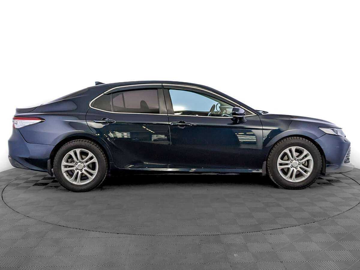 Toyota Camry 2020 года с пробегом. Фото: #3