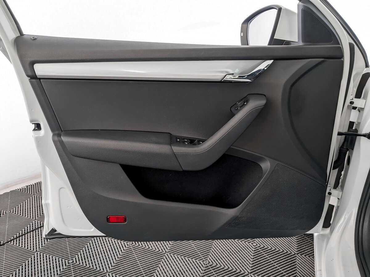 Б/У Шкода Октавия 2016 года. Фото: #13