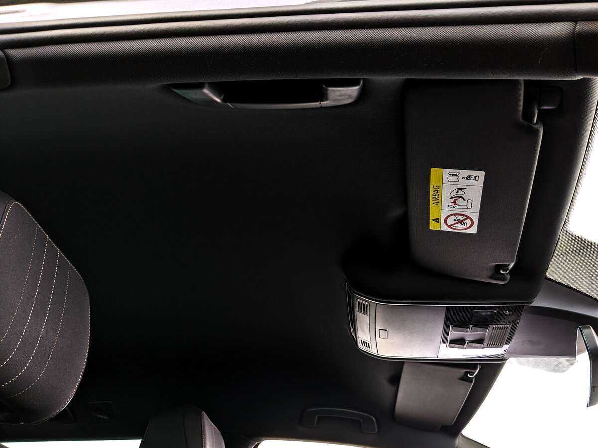 Б/У Фольксваген Пассат 2018 года. Фото: #23