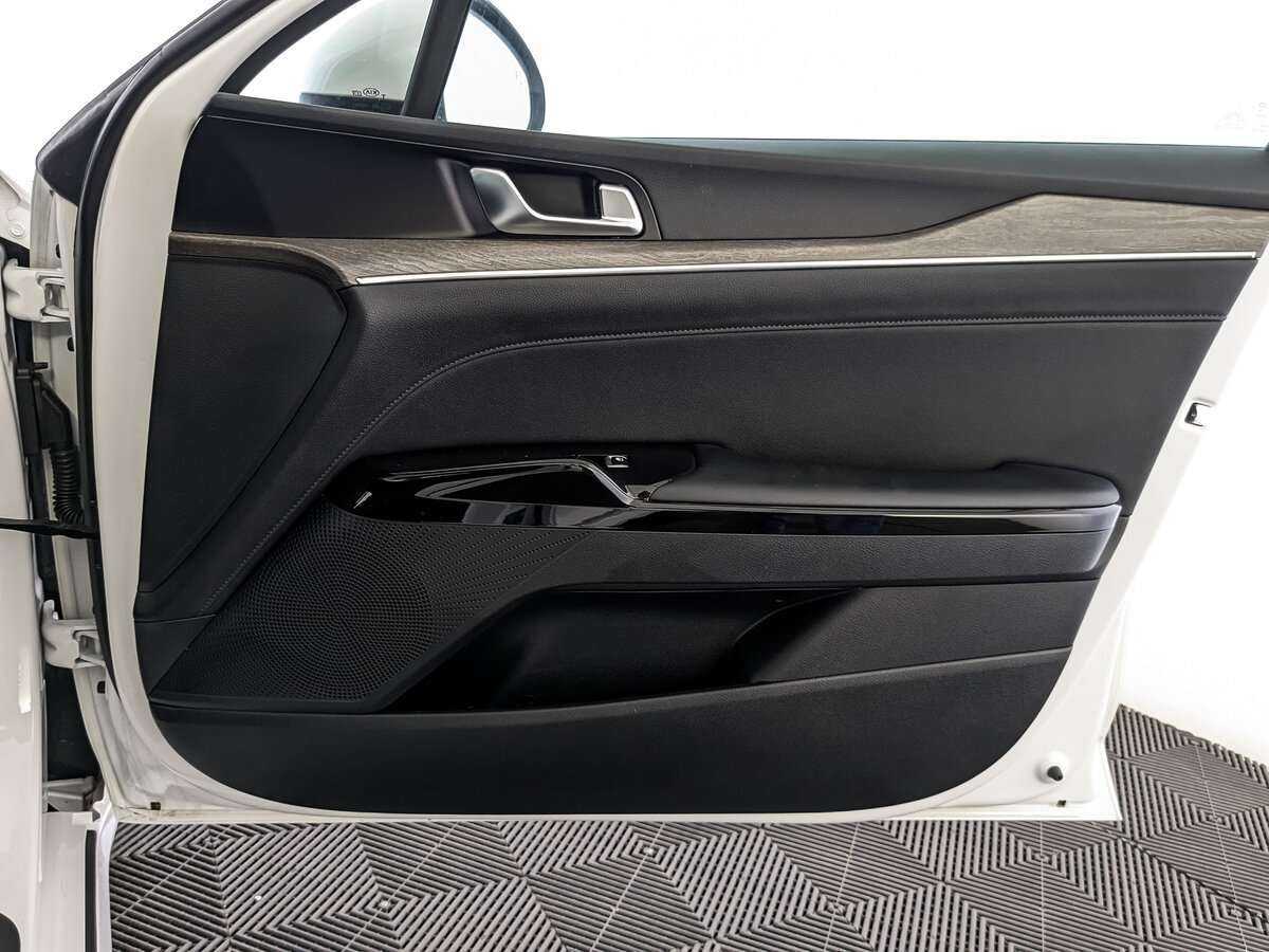 Б/У Киа К5 2020 года. Фото: #24