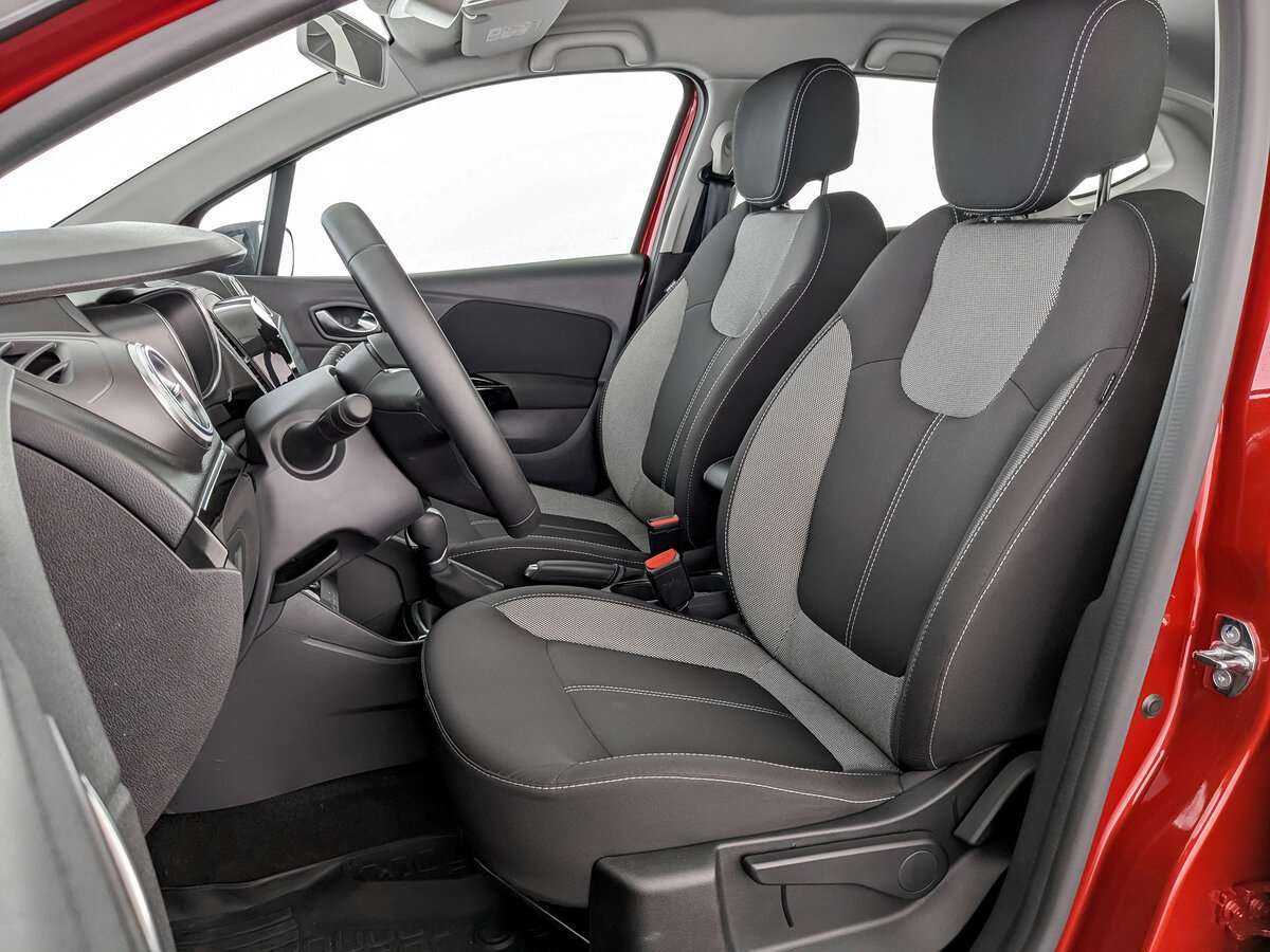 Б/У Рено Каптюр 2022 года. Фото: #14