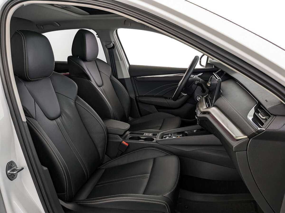 Skoda Octavia 2023 года с пробегом. Фото: #18