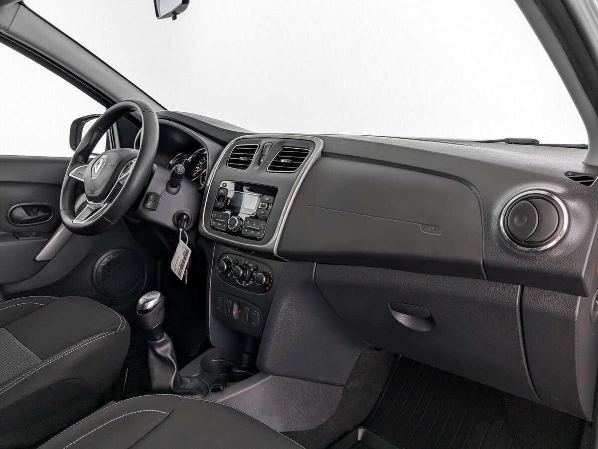 Б/У Рено Сандеро 2021 года. Фото: #10