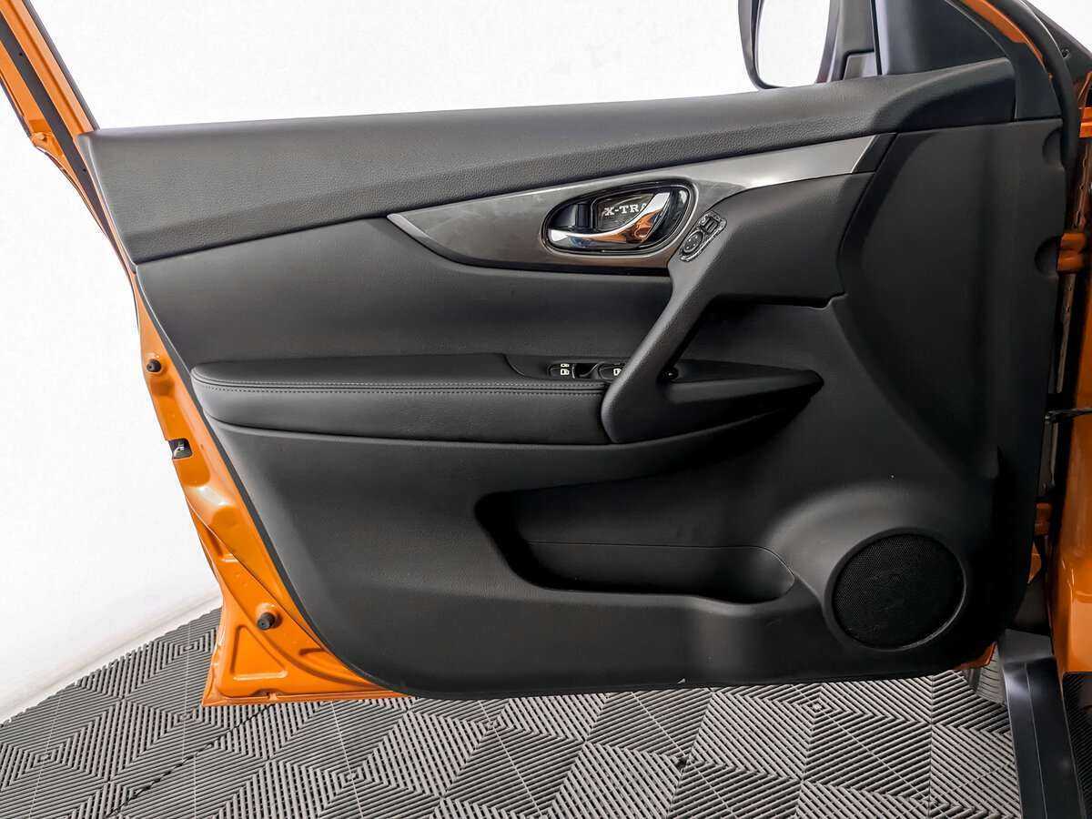 Б/У Ниссан Икс-Трейл 2019 года. Фото: #13