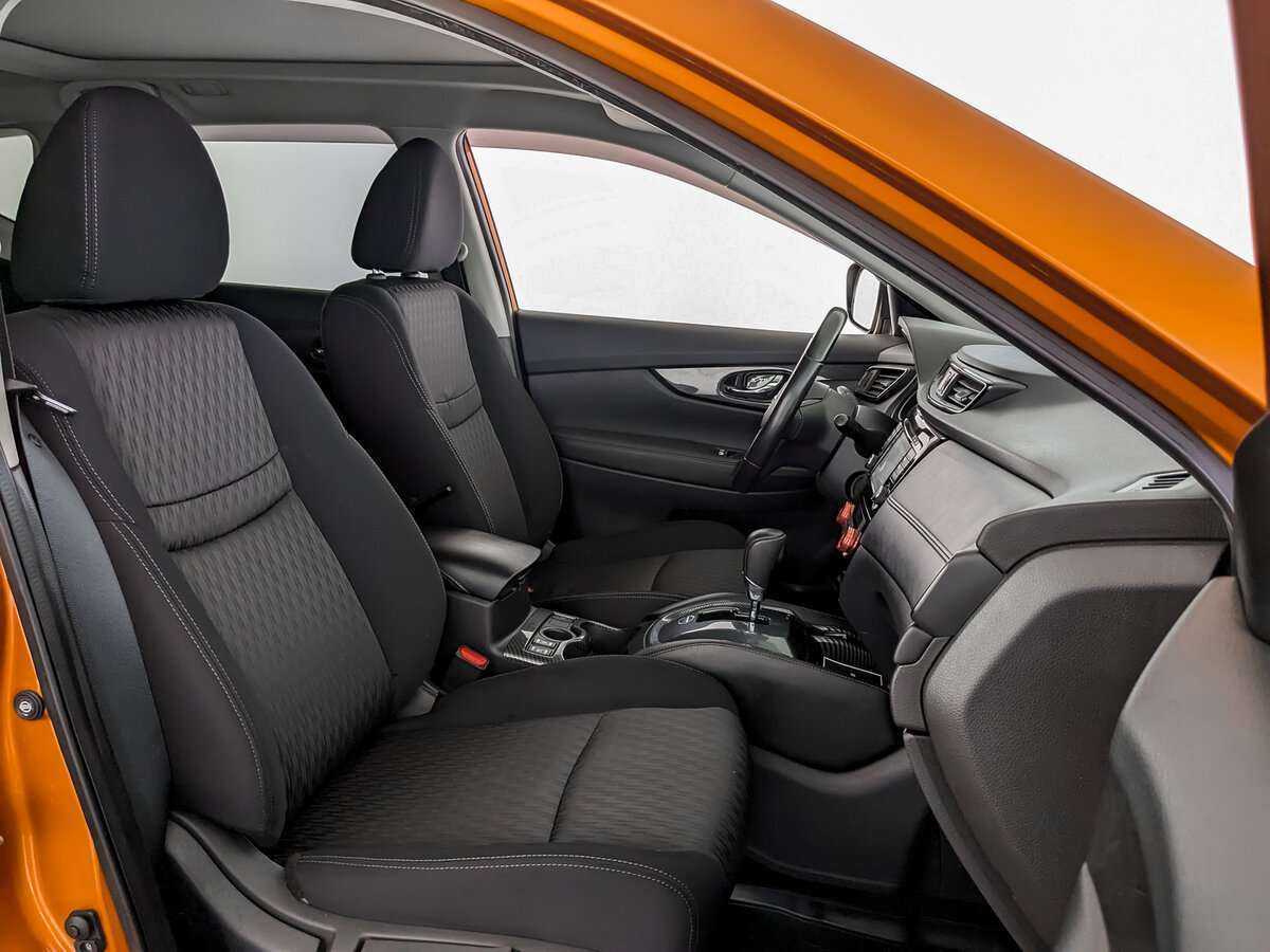 Б/У Ниссан Икс-Трейл 2019 года. Фото: #17