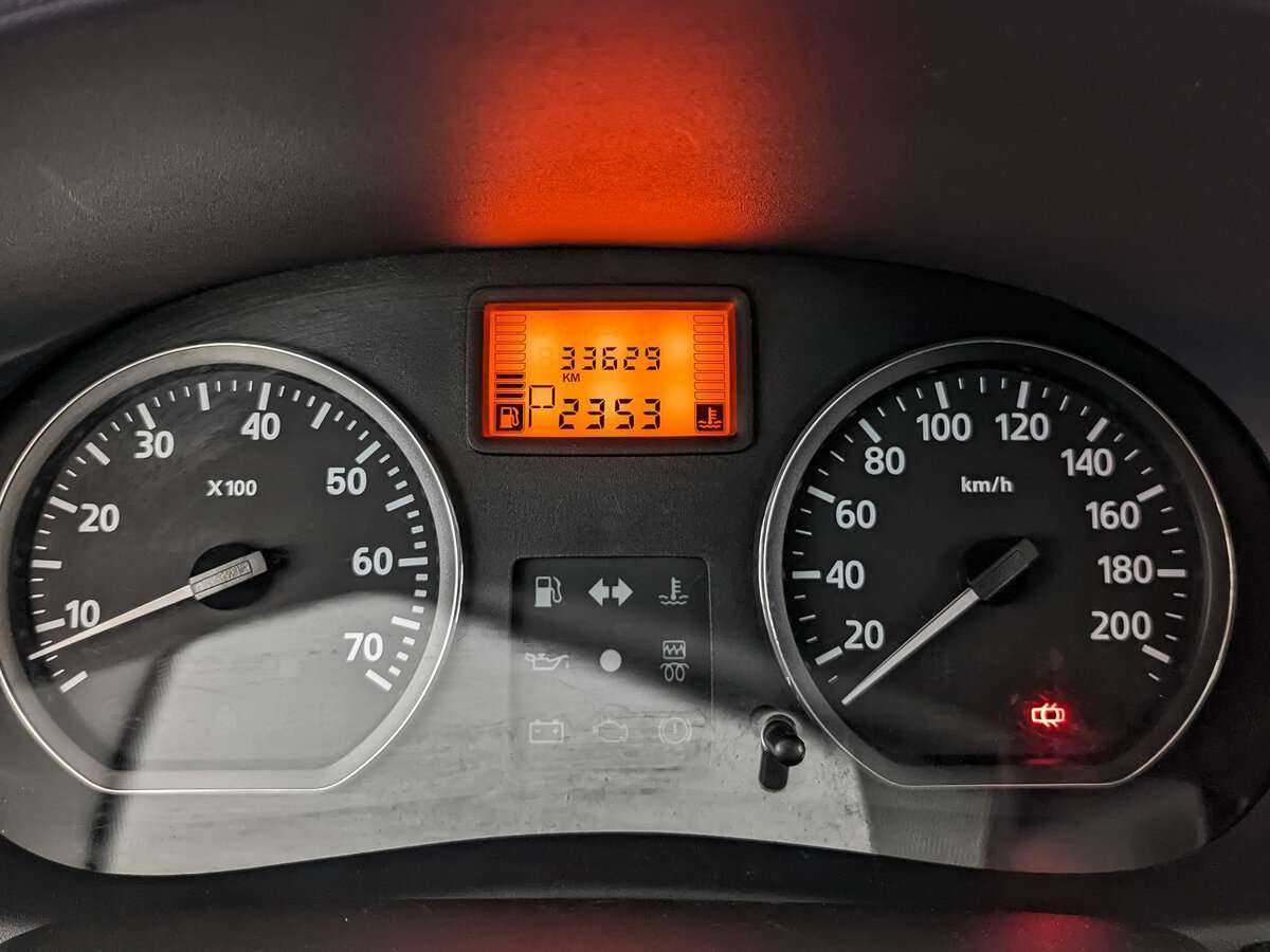 Б/У Рено Сандеро 2013 года. Фото: #10