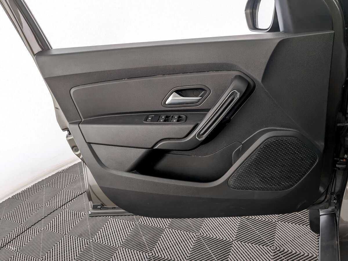 Б/У Рено Дастер 2021 года. Фото: #14