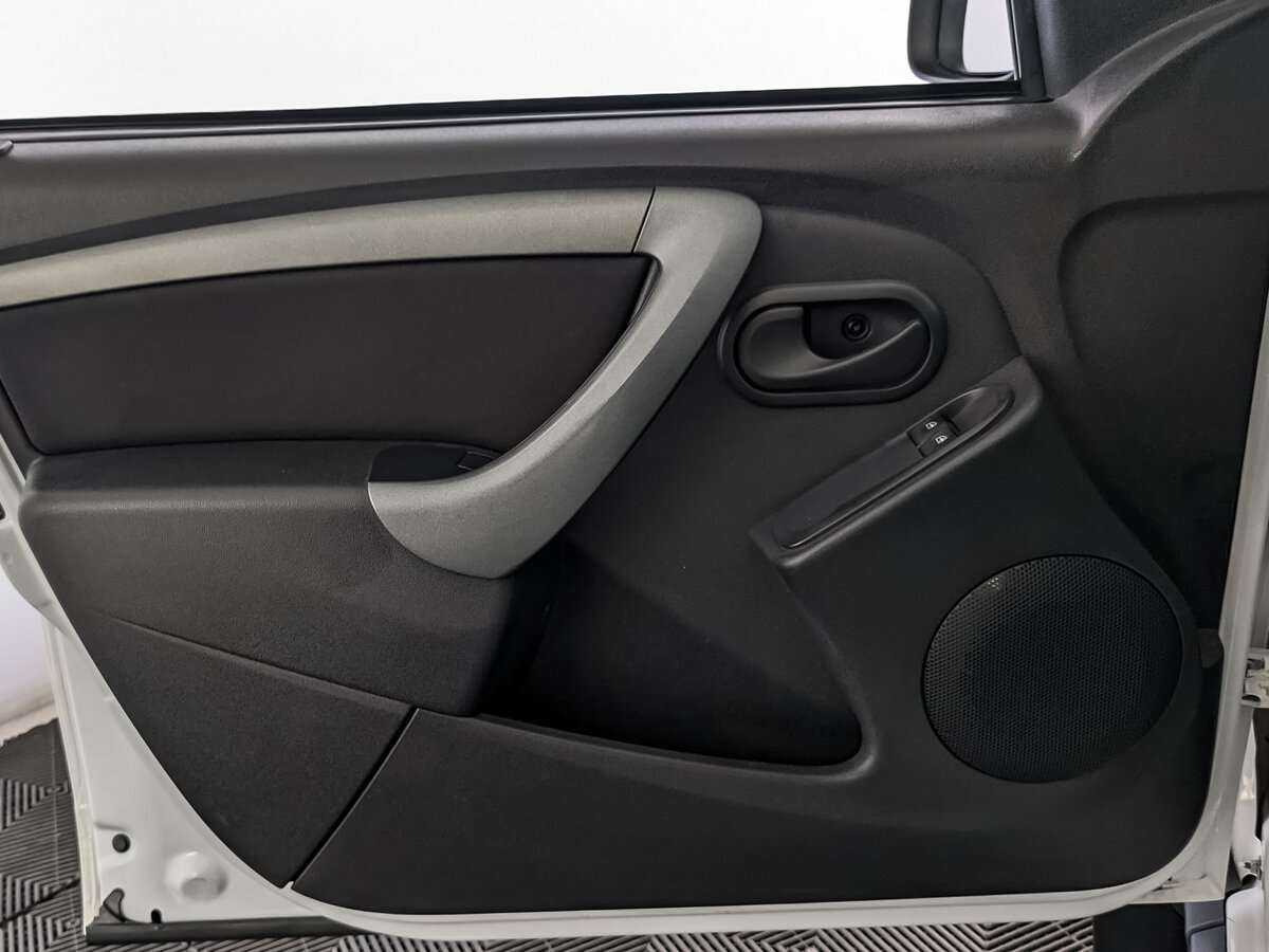 Б/У Рено Дастер 2020 года. Фото: #17