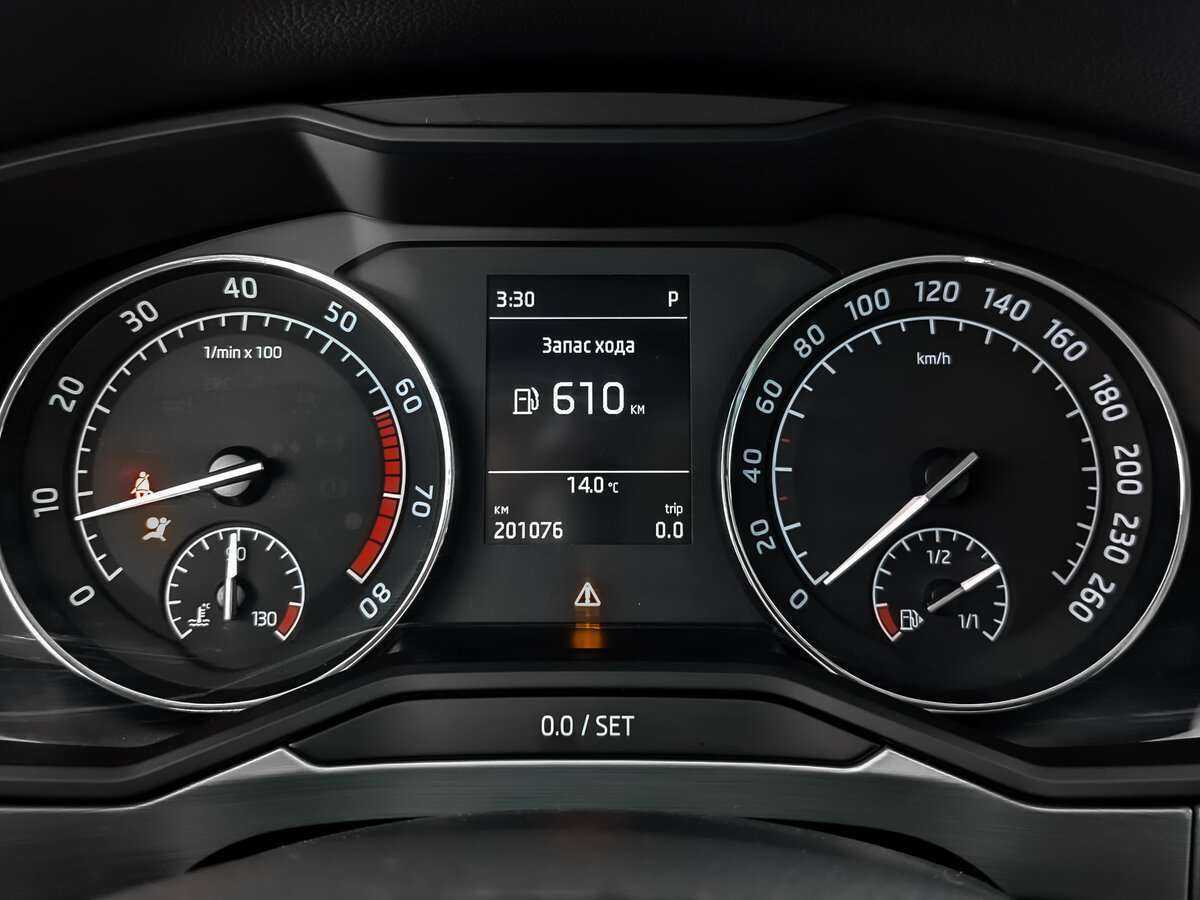 Б/У Шкода Суперб 2019 года. Фото: #11