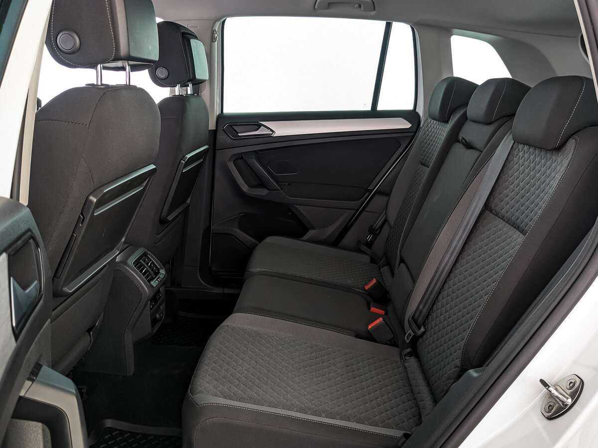 Volkswagen Tiguan 2018 года с пробегом. Фото: #13