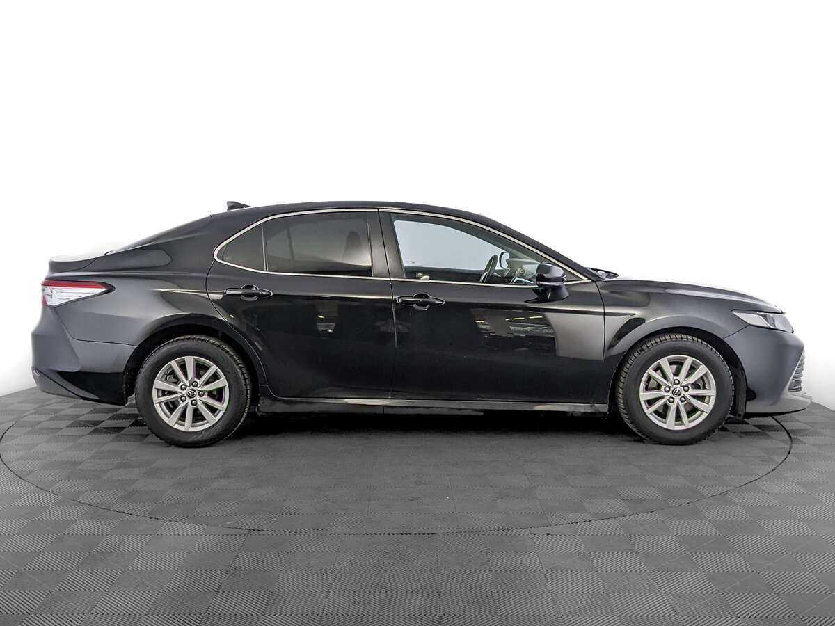 Б/У Тойота Камри 2019 года. Фото: #3