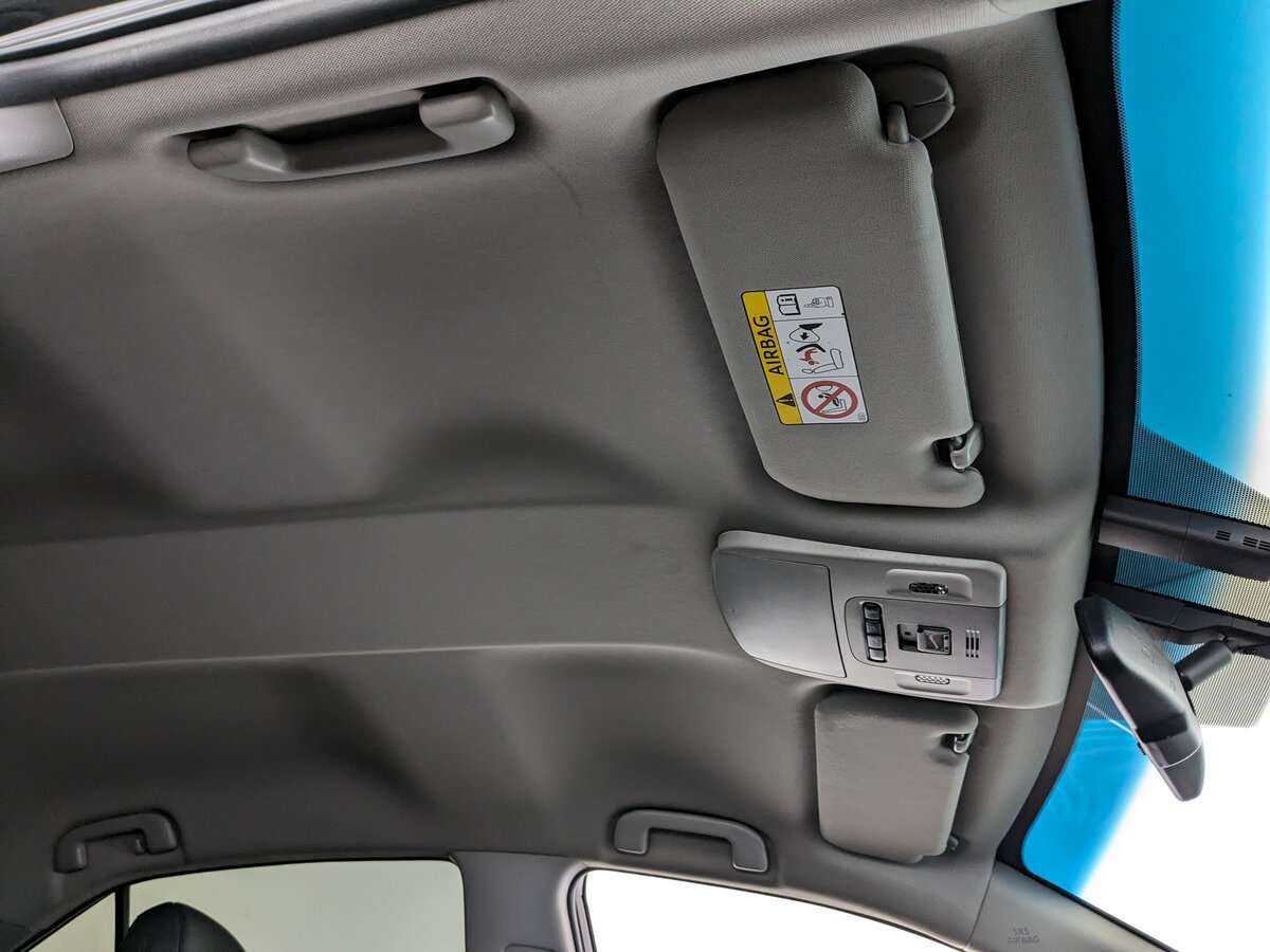 Б/У Тойота Камри 2019 года. Фото: #18