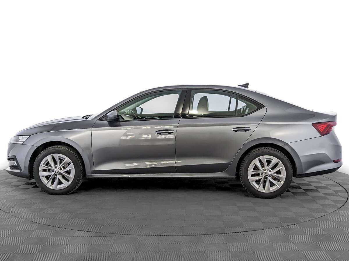 Skoda Octavia 2021 года с пробегом. Фото: #6