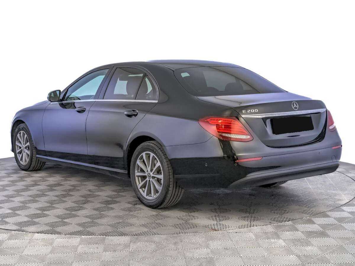 Mercedes-Benz E-Класс 2018 года с пробегом. Фото: #6