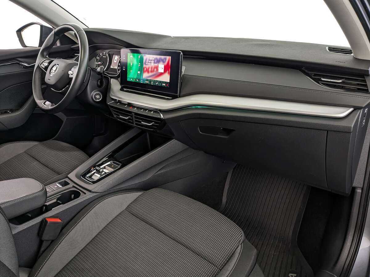 Б/У Шкода Октавия 2021 года. Фото: #7