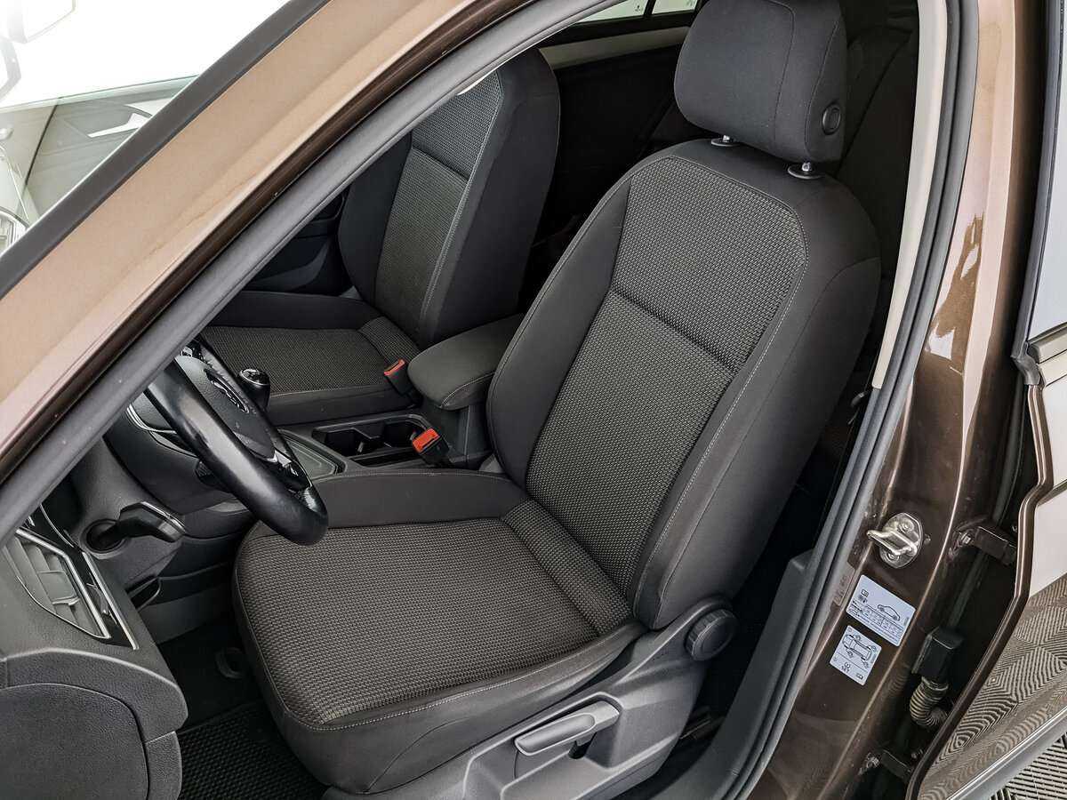 Б/У Фольксваген Тигуан 2020 года. Фото: #18