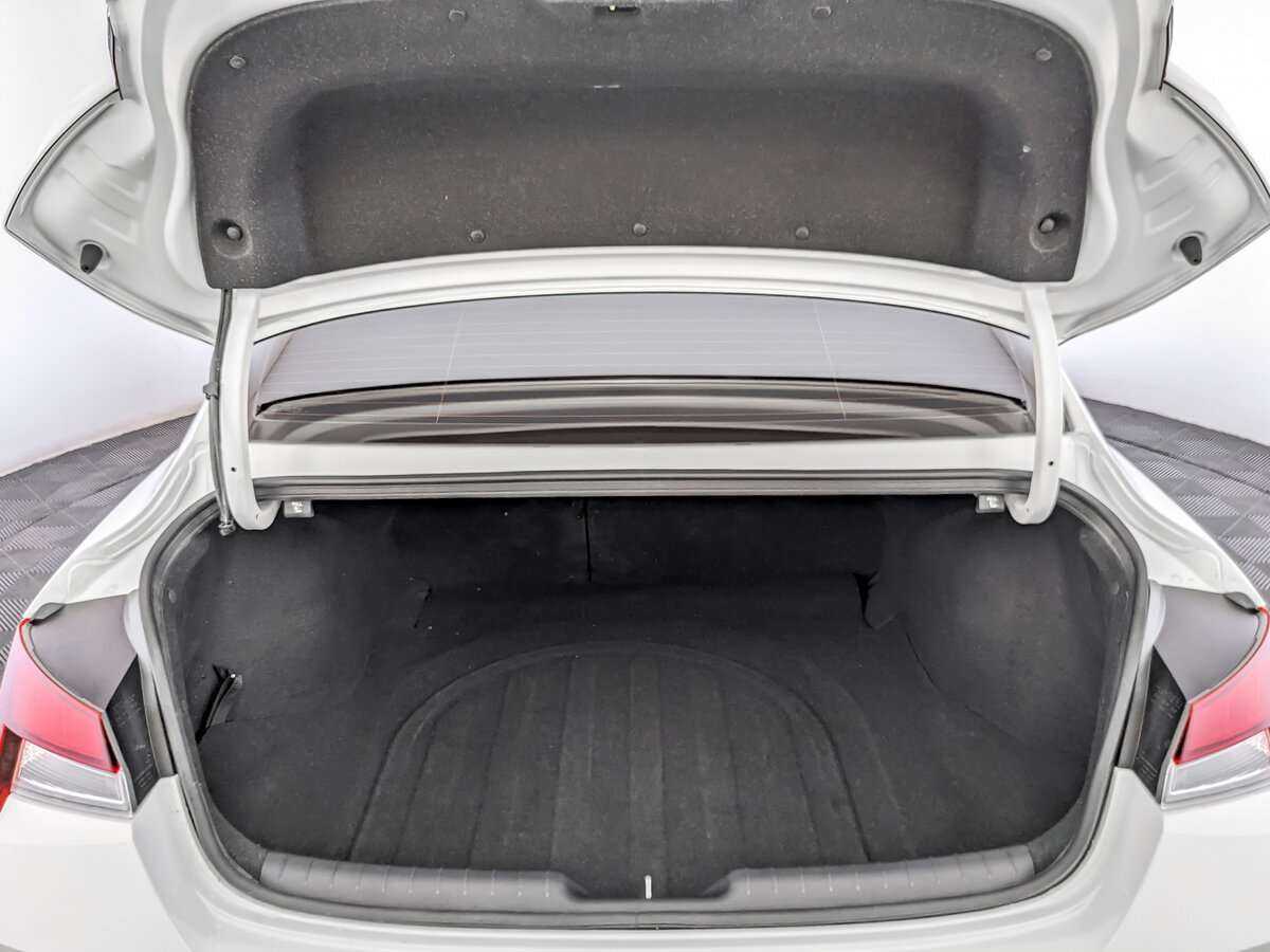 Б/У Хендай Елантра 2022 года. Фото: #9